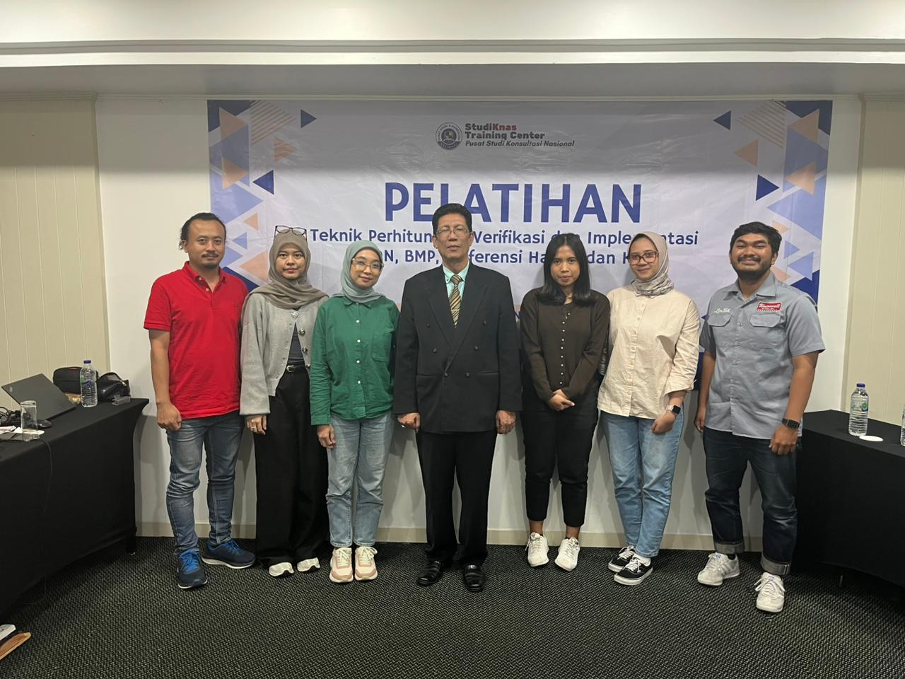 Pelatihan PT. Solusi Energy Nusantara Tentang Teknik Perhitungan, Verifikasi, dan Implementasi TKDN, BMP, Preferensi Harga, dan HEA